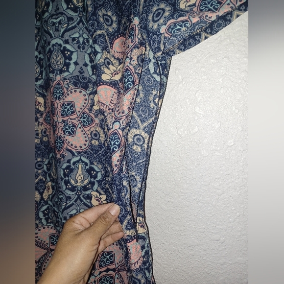 HOLLISTER CO. DRESS - Picture 6 of 7